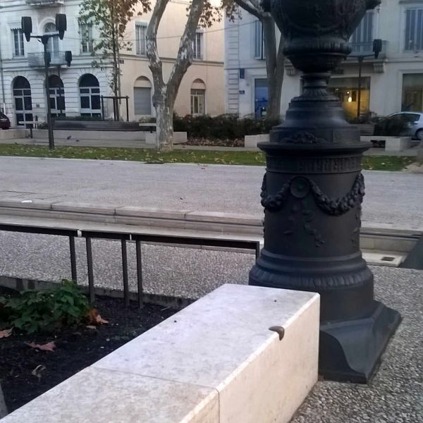 N�MES - Avenue Feuch�re