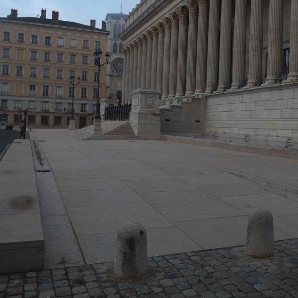LYON - Palais de justice